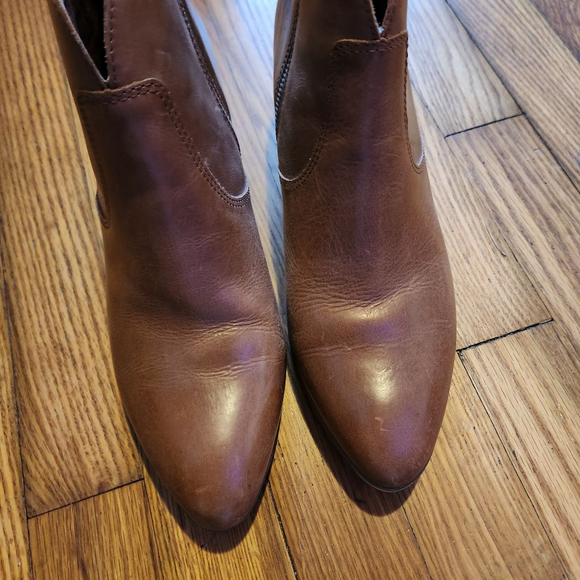 Frye Jennifer Cognac Brown Leather Ankle Booties - Picture 11 of 12